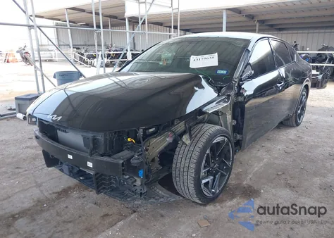 2025 Kia K4 Gt-Line z USA, uszkodzony, nr VIN 3KPFW4DEXSE065857